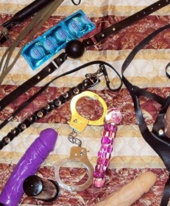 Искусительная шатенка ждет тебя для интимных свиданий. Будем наслаждаться друг другом, исполняя самые сокровенные желания. Обещаю атмосферу уюта, нежности и страсти. Звони прямо сейчас! 4053, 1984 года